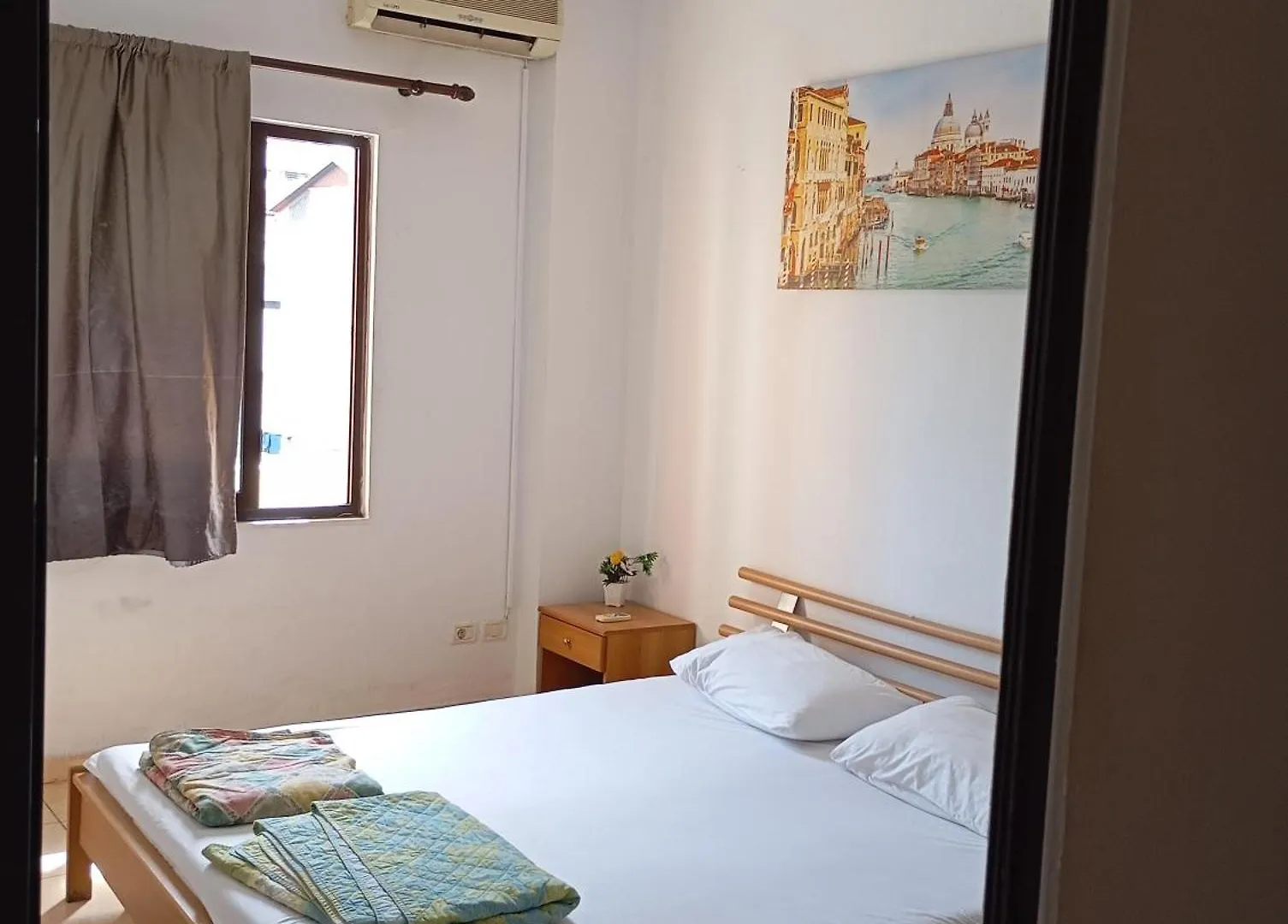 Rose Hostel Tirana